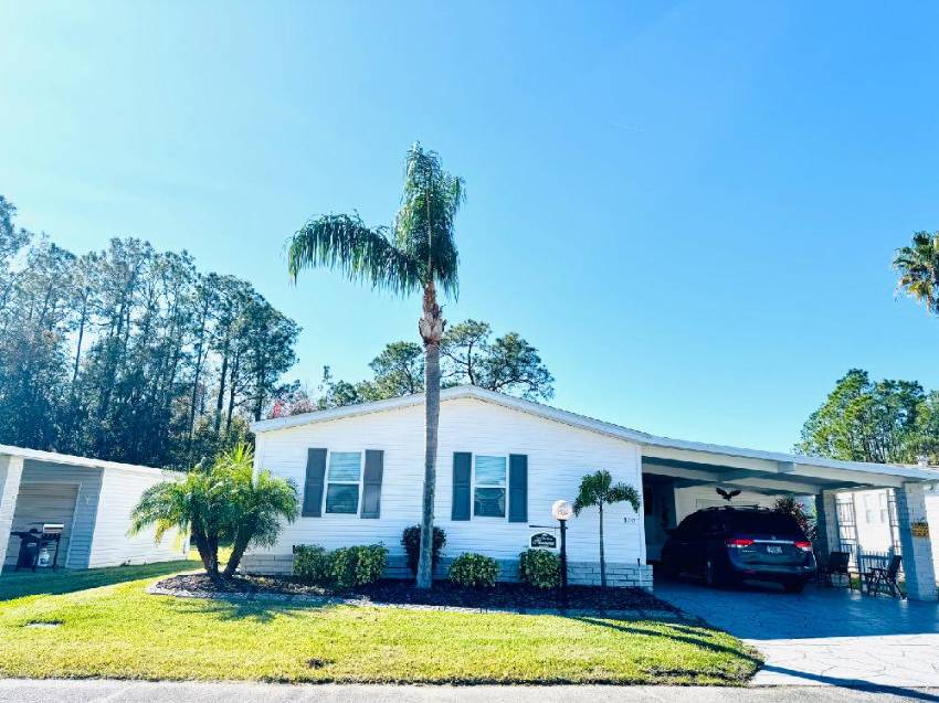 Lakeland, FL Mobile Home for Sale located at 1514 Double Eagle Drive Schalamar Creek